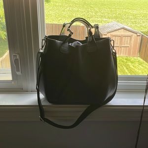 ON SALE!! Danier Leather Hobo Purse 🌟